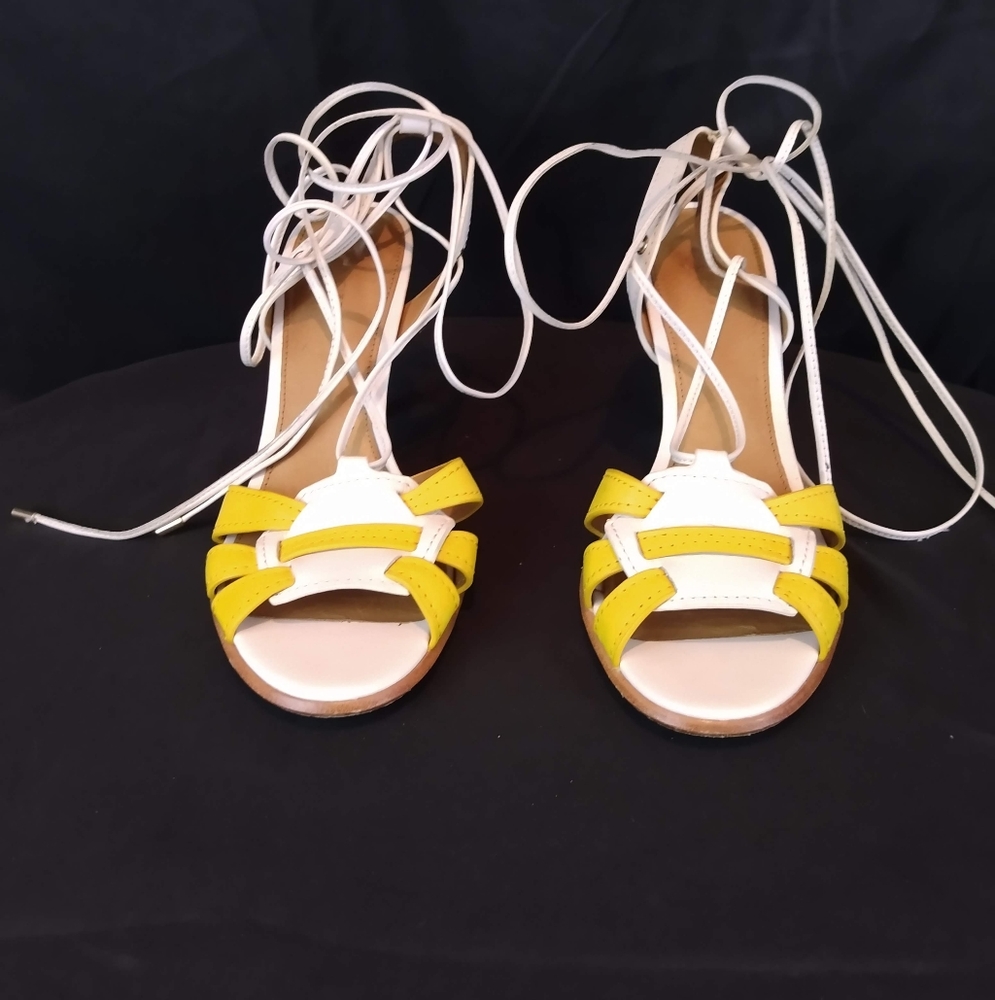 Coach (New York)Yellow Lace Up Sandal Gem